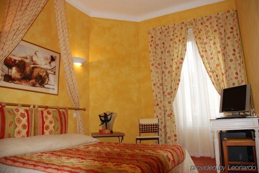 Le Meurice 3*