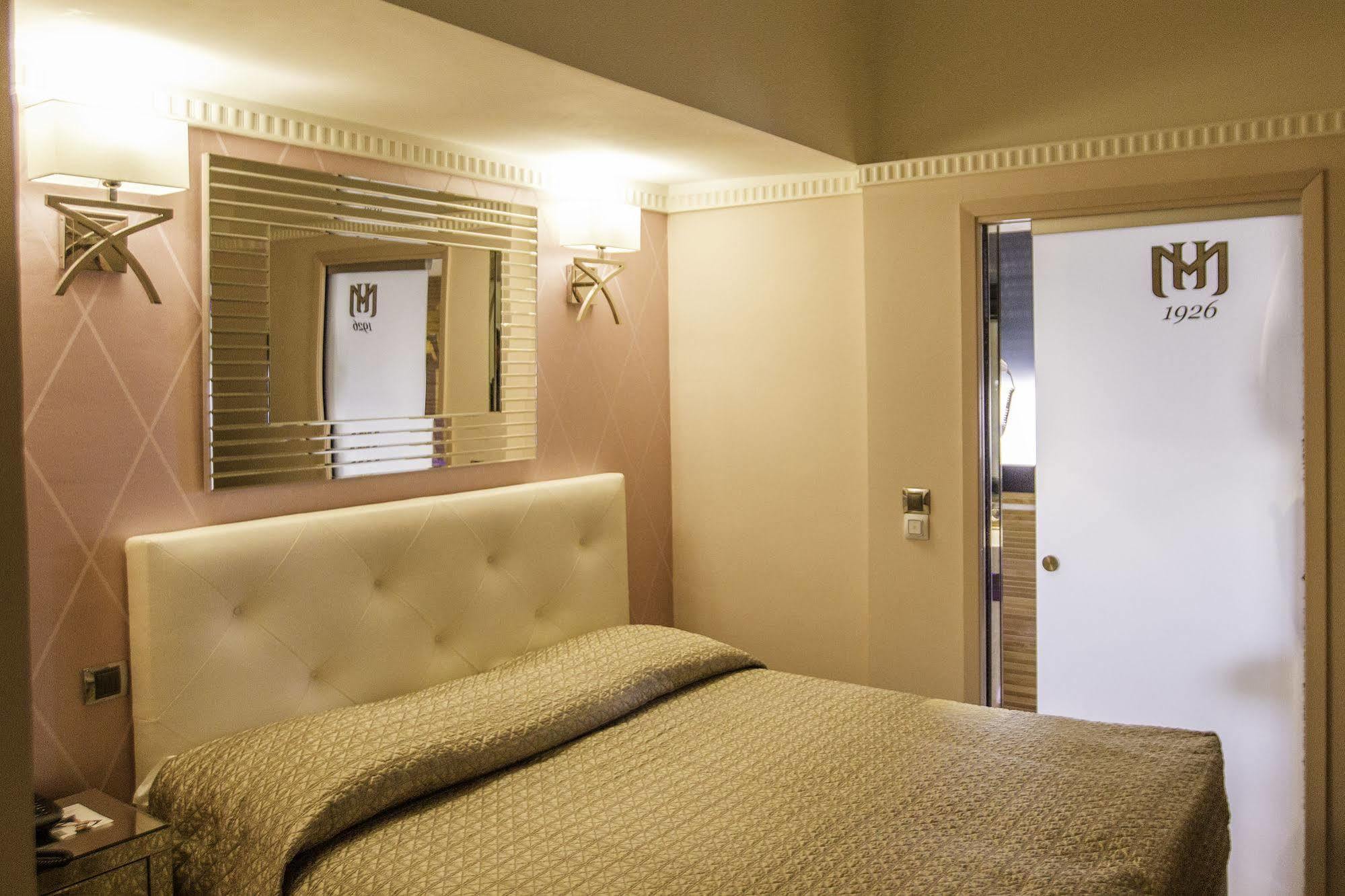 Le Meurice Hotel 3*